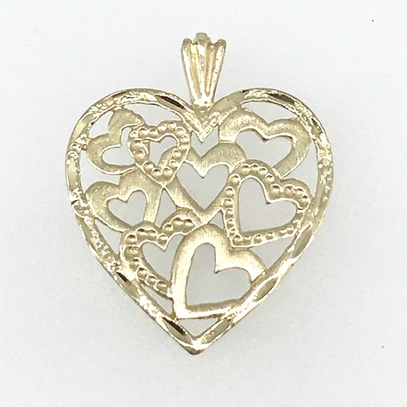 Jewelry - NWT 14 kt solid yellow gold heart pendant